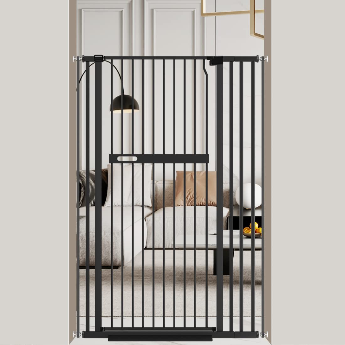 WAOWAO Puerta extra alta de 55.11 pulgadas para gatos y mascotas, 33.07-36.22 pulgadas de ancho, con cierre automático, seguridad de metal negro,