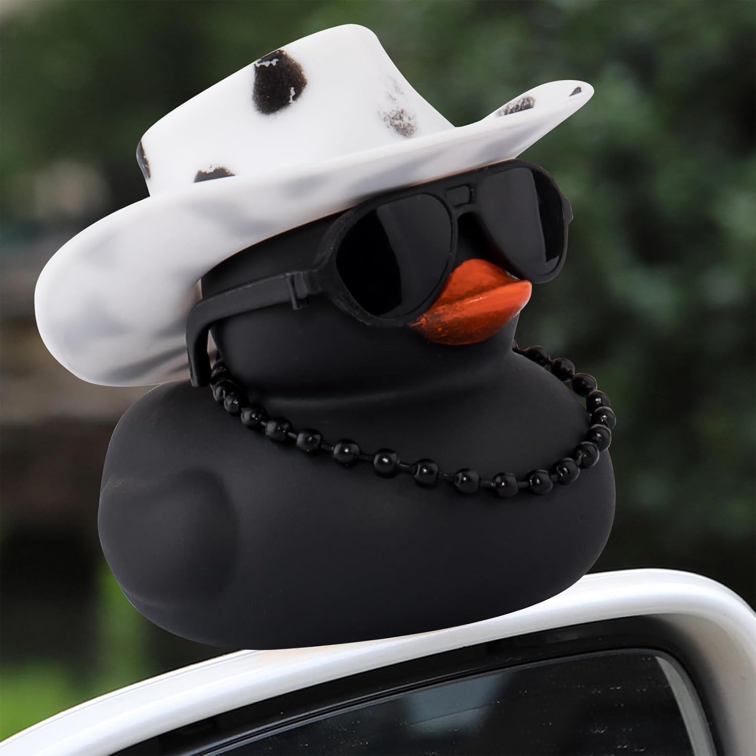 wonuu Decoración de coche de pato de goma, accesorios para automóvil, adorno para tablero de instrumentos con sombrero de vaquero, anillo de