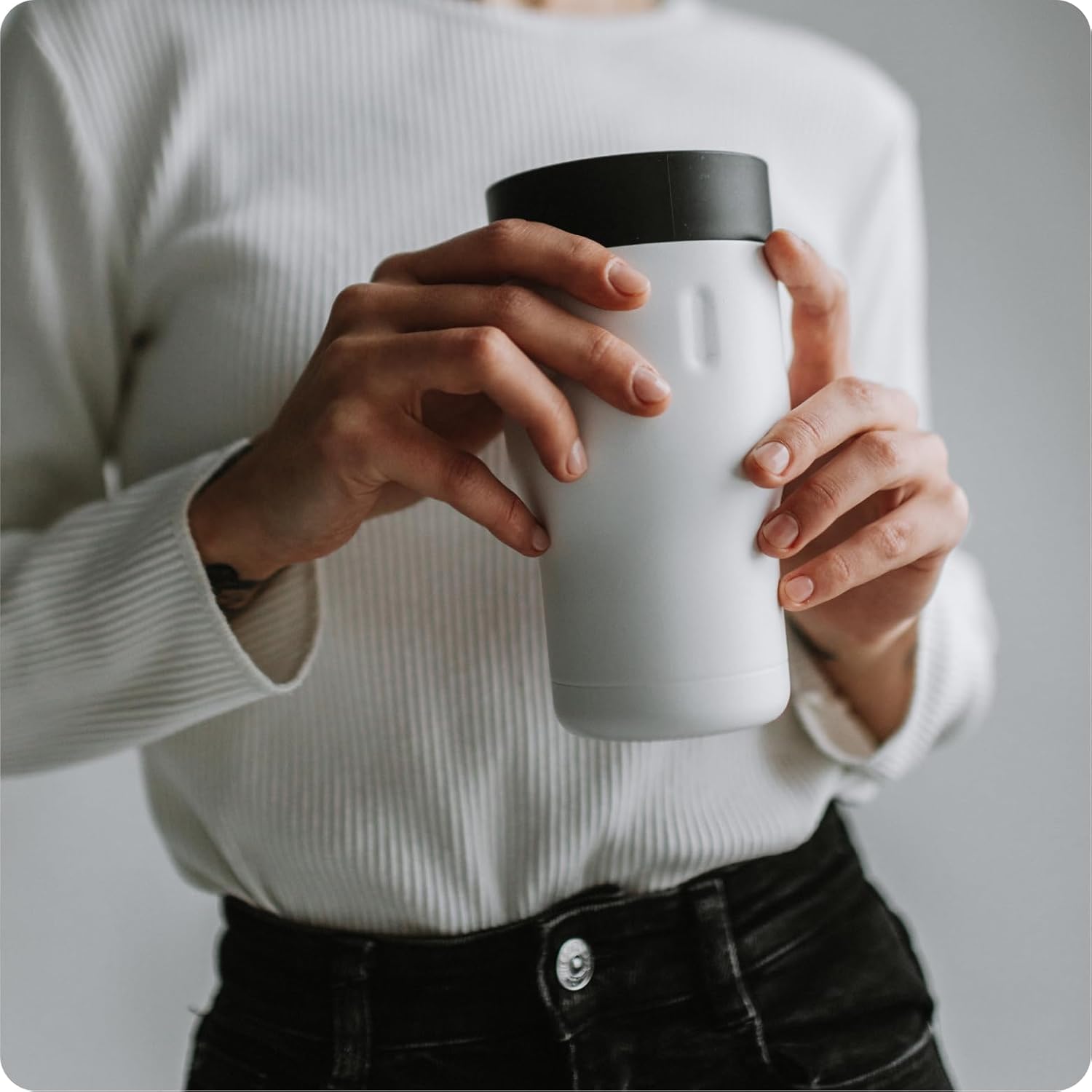 Paquete de 2 tazas de café de viaje, vasos de acero inoxidable aislados de 12 onzas con tapas 100% a prueba de fugas (negro y blanco)