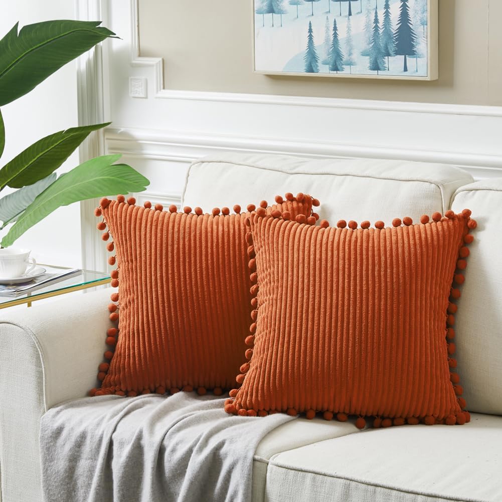 Fancy Homi Paquete de 2 fundas de almohada decorativas de color naranja quemado de 20 x 20 pulgadas con pompones para sofá, cama, sala de estar,