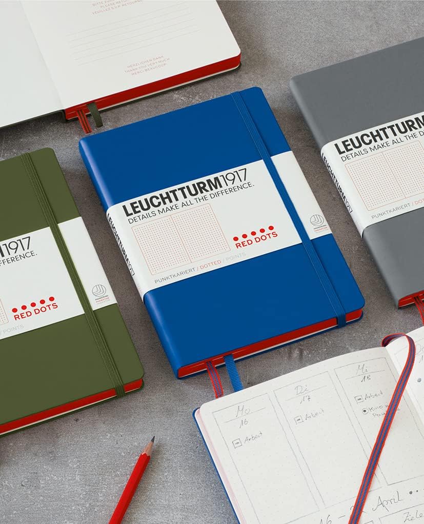 LEUCHTTURM1917 – Cuaderno mediano A5 de tapa dura punteada – Edición especial de puntos rojos con 251 páginas numeradas (azul rey)