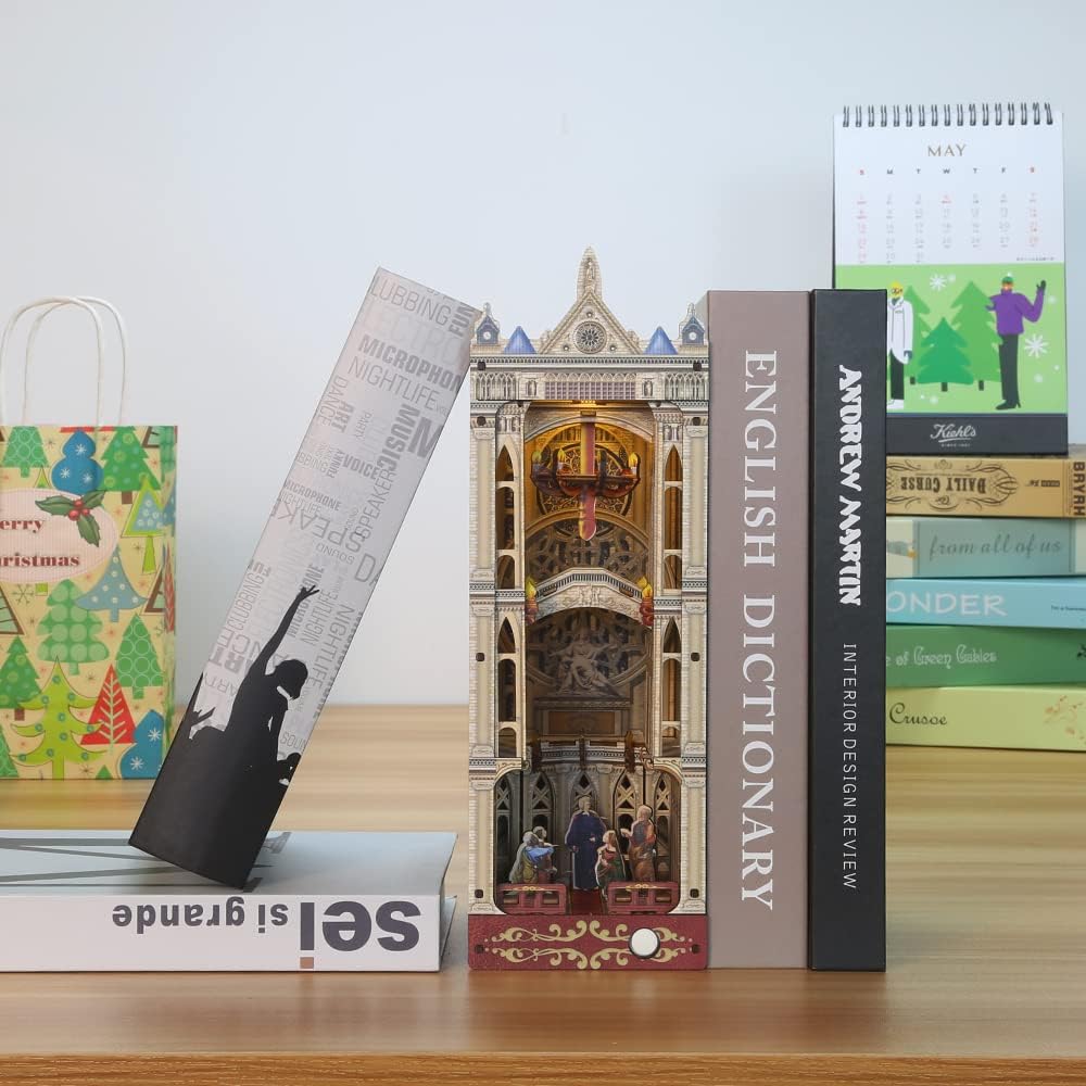 BookNook – Kit de bricolaje para casa de muñecas de París, kit de rompecabezas de madera 3D con luz LED, el mejor y más creativo regalo para amigos