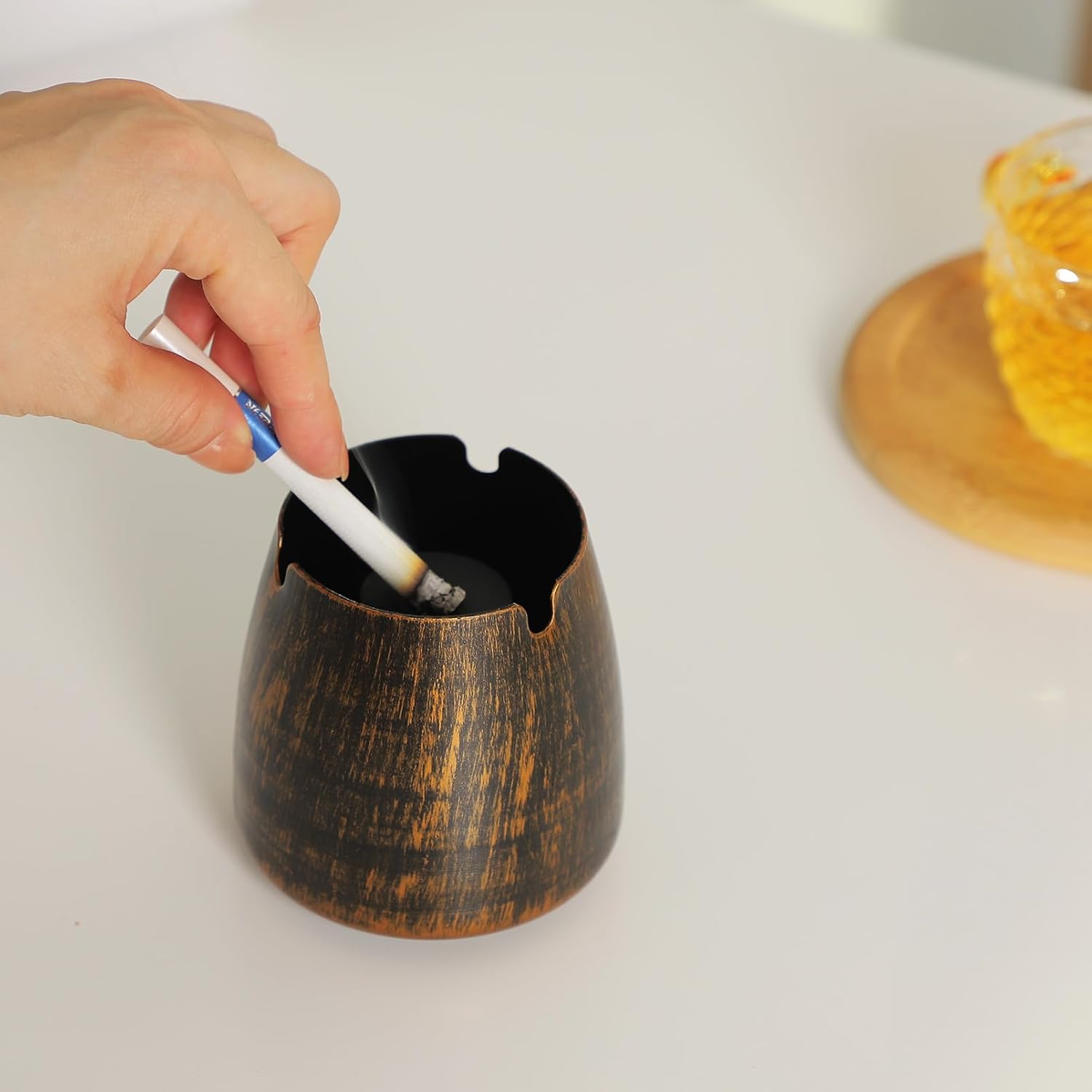 Cenicero con tapa para cigarrillos, ceniceros de hierro, sin olor, resistentes al viento, cenicero para hierbas, bandeja de cenizas portátil para el