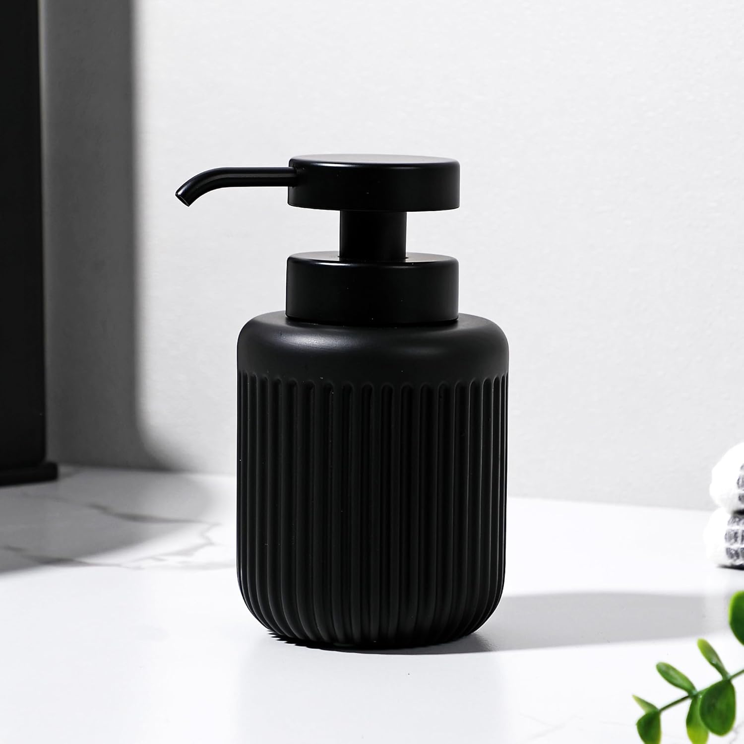 GalDal Dispensador de jabón de manos de espuma negra para baño, dispensador de lavado de manos de espuma de resina, 11 oz.