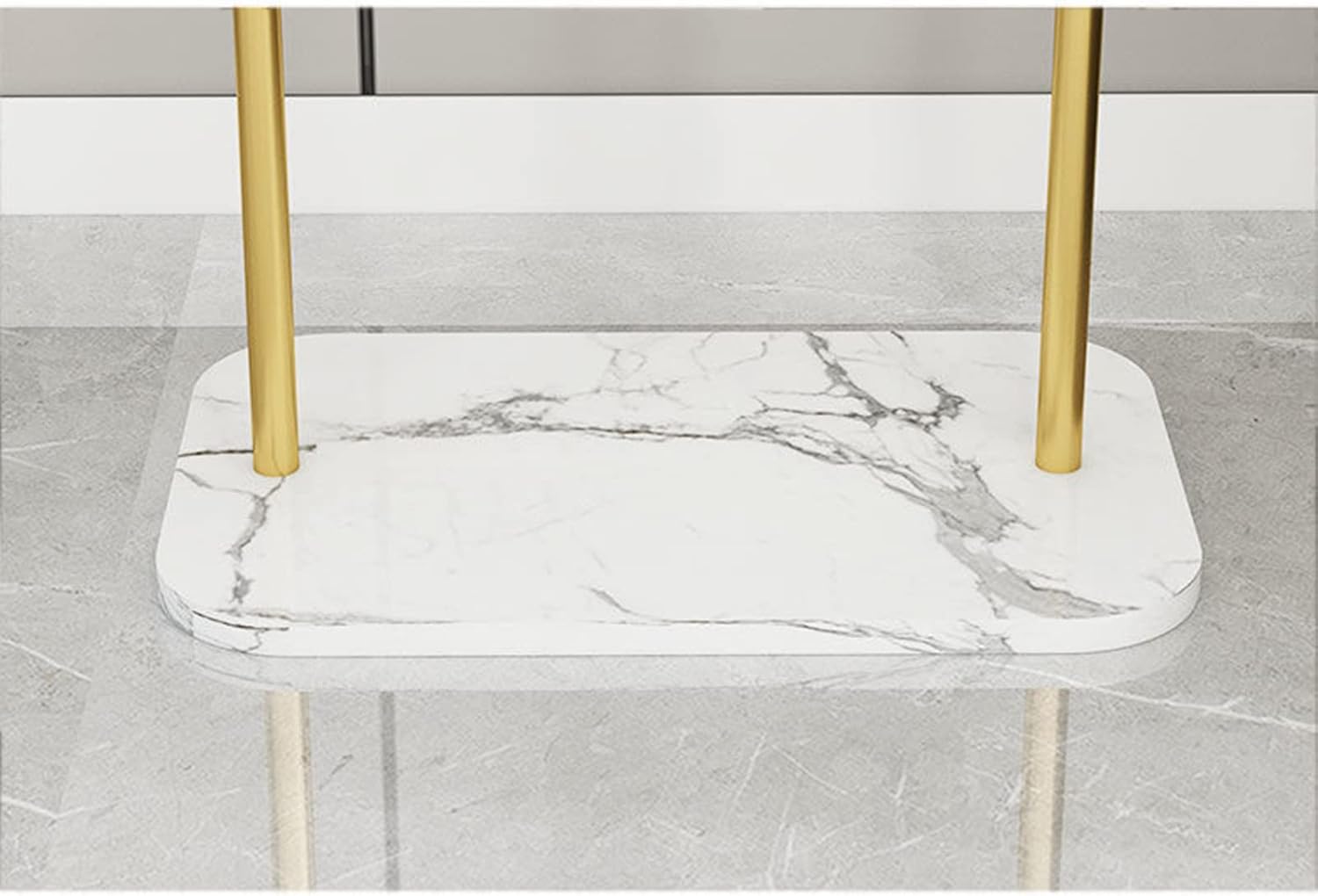 Perchero dorado con cesta de almacenamiento, base de mármol resistente y estable, soporte de exhibición de tienda de ropa para organización y ropa