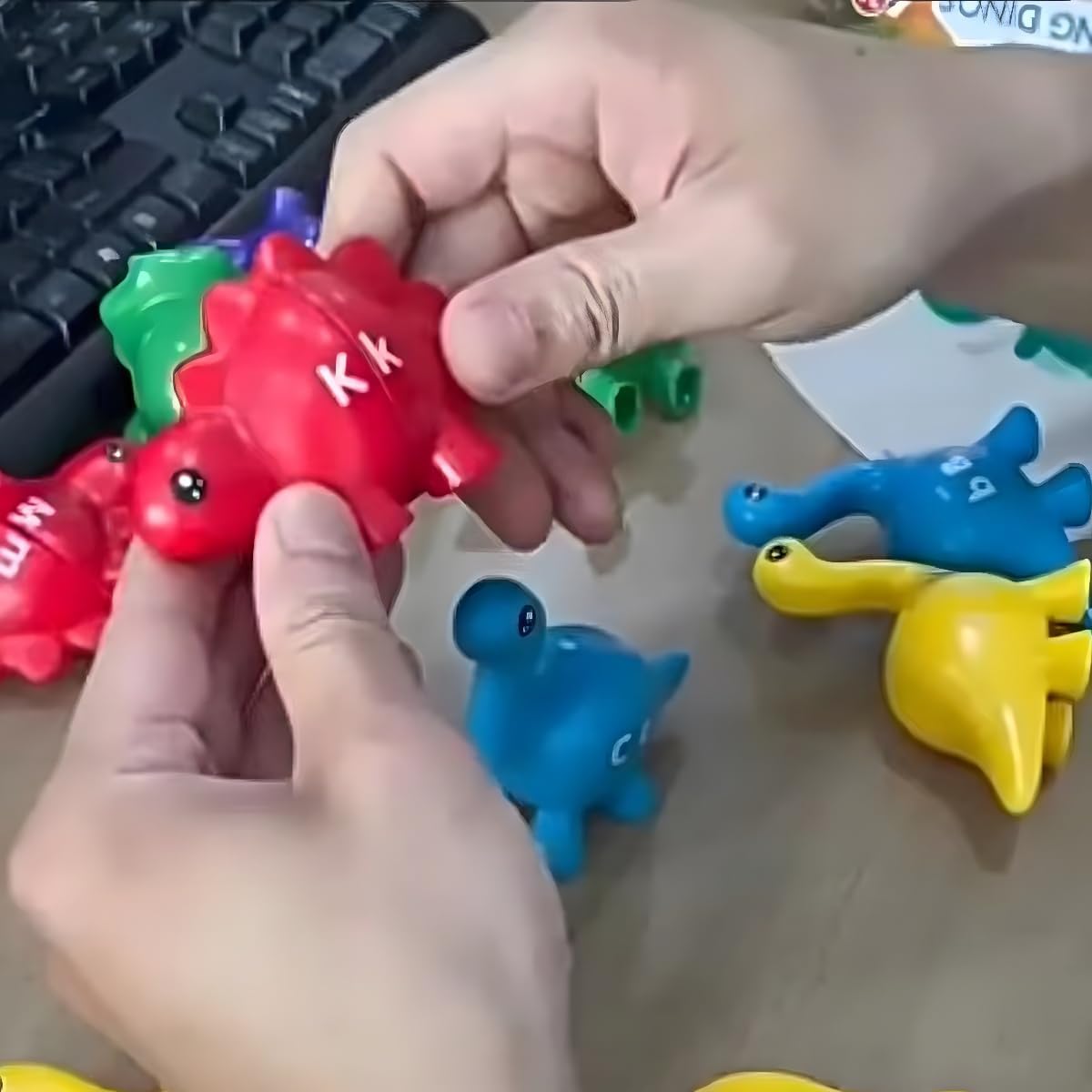 J-hong Juguetes de dinosaurios a juego, 26 piezas, juguete de contar y clasificar, clasificación de formas y colores, juguetes de dinosaurios de