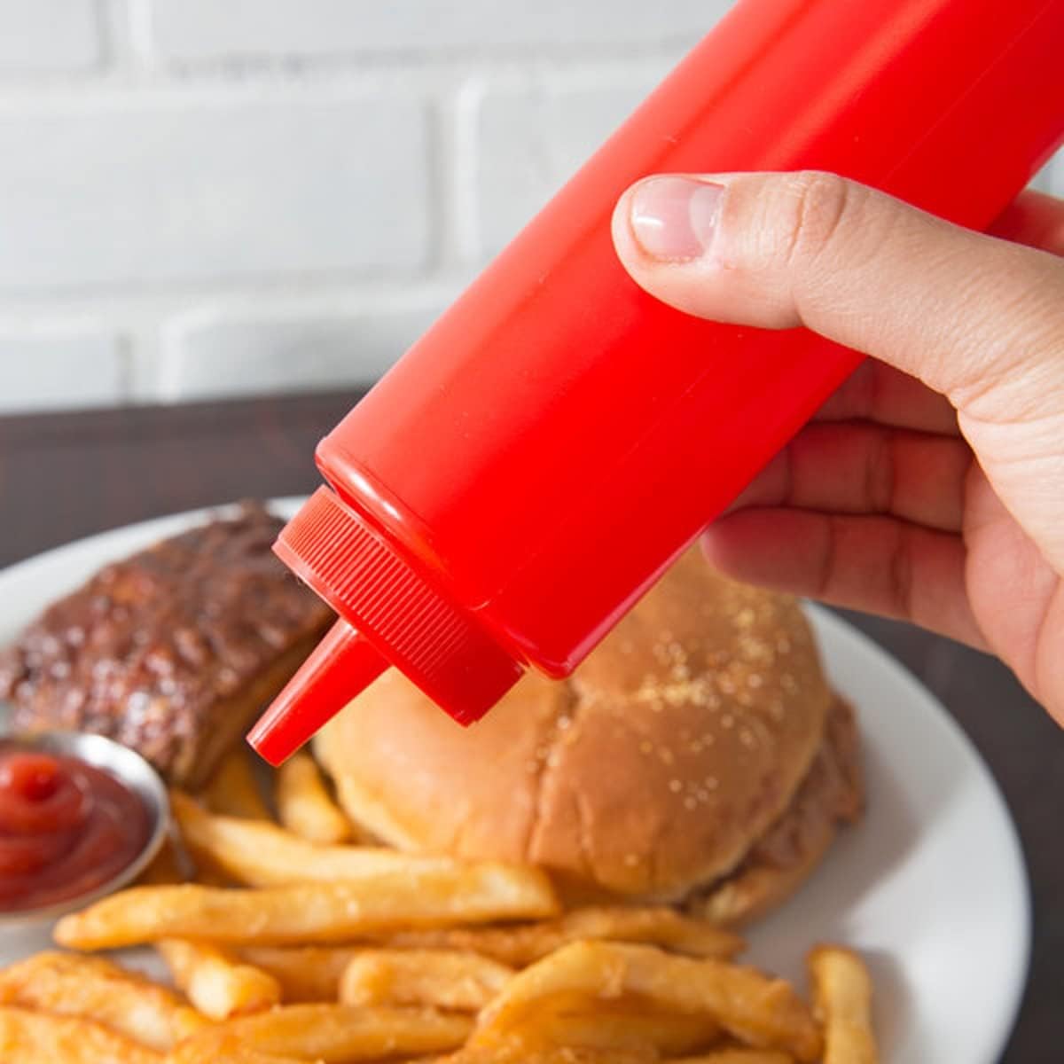 -Juego de 12 botellas dispensadoras de condimentos exprimibles de 8 onzas rojas- Botella de plástico para salsas para untar, salsa de tomate y