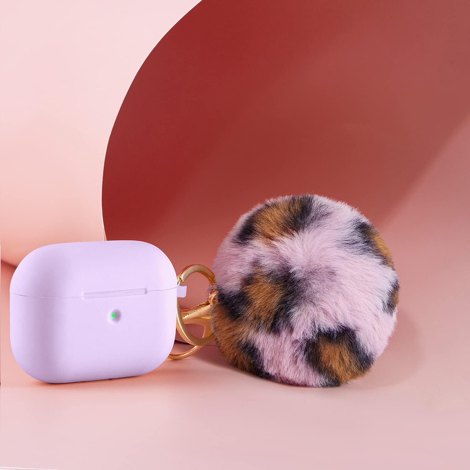 Funda protectora de silicona para Airpods Pro con pompón en forma de bola soporta carga inalámbrica con llavero LED frontal visible (funda lila +