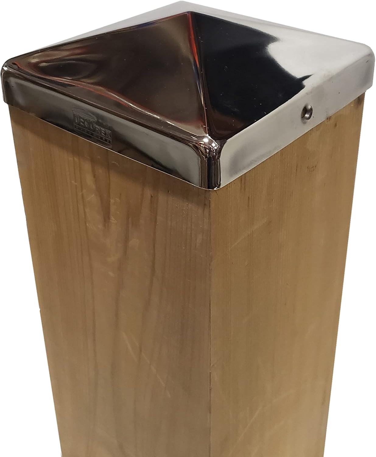 Tapa de poste de pirámide de acero inoxidable de 5.5 x 5.5 pulgadas para postes de madera verdaderosreales de 5.5 x 5.5 pulgadas (funciona solo con