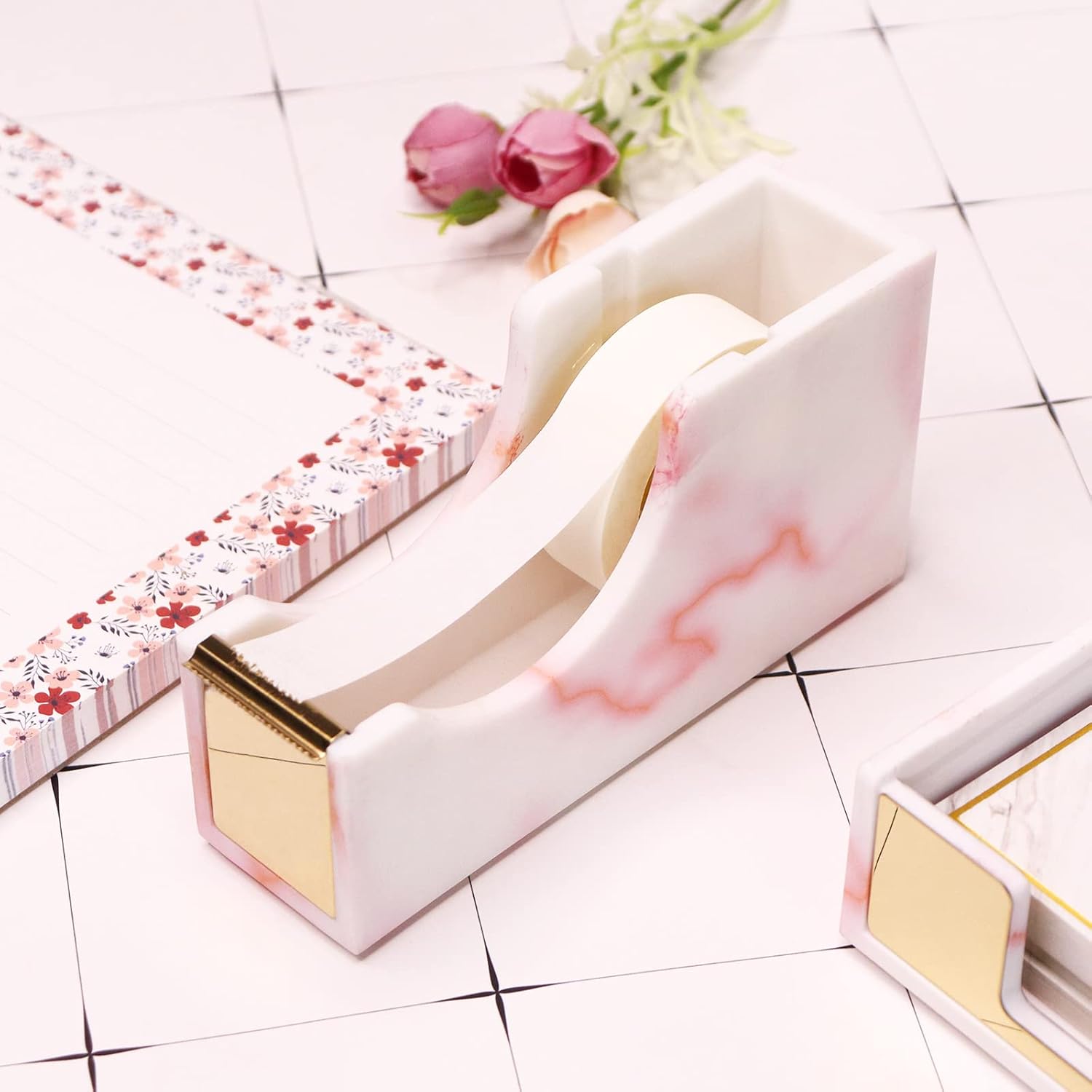 Dispensador de cinta de escritorio rosa mármol, dispensadores de cinta acrílica de núcleo de 1 pulgada, base antideslizante, accesorios de