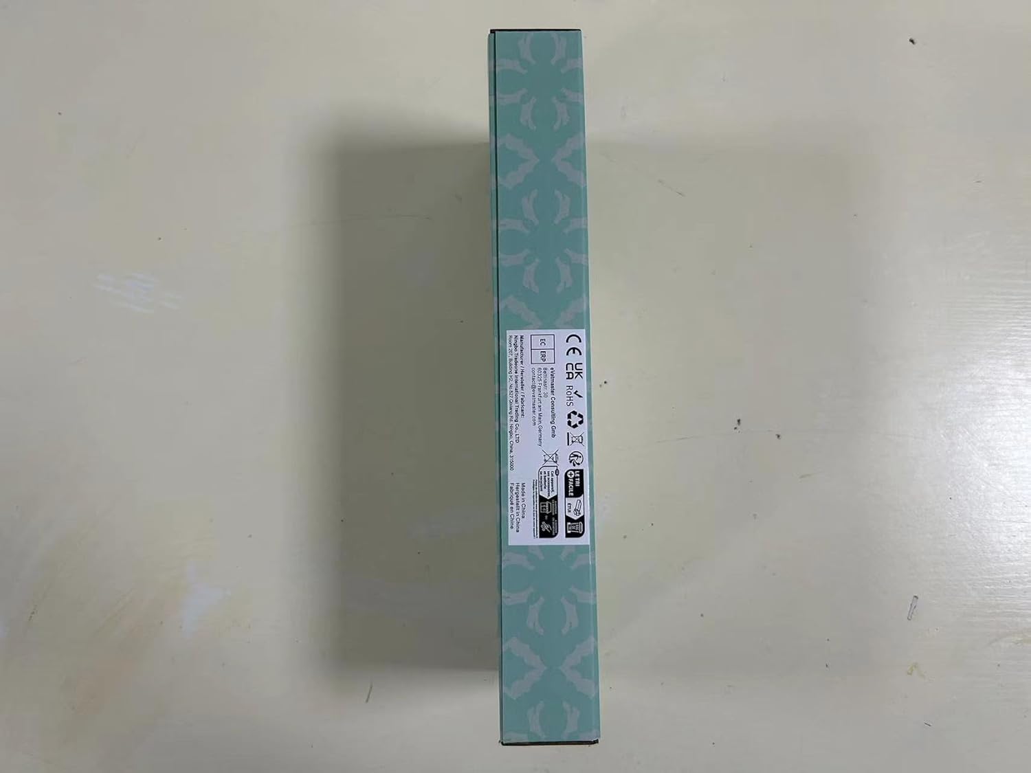 Fanna Velas cónicas sin llama con temporizador, funciona con pilas, velas LED con acabado de cera real, control remoto y pilas incluidas, juego de 4