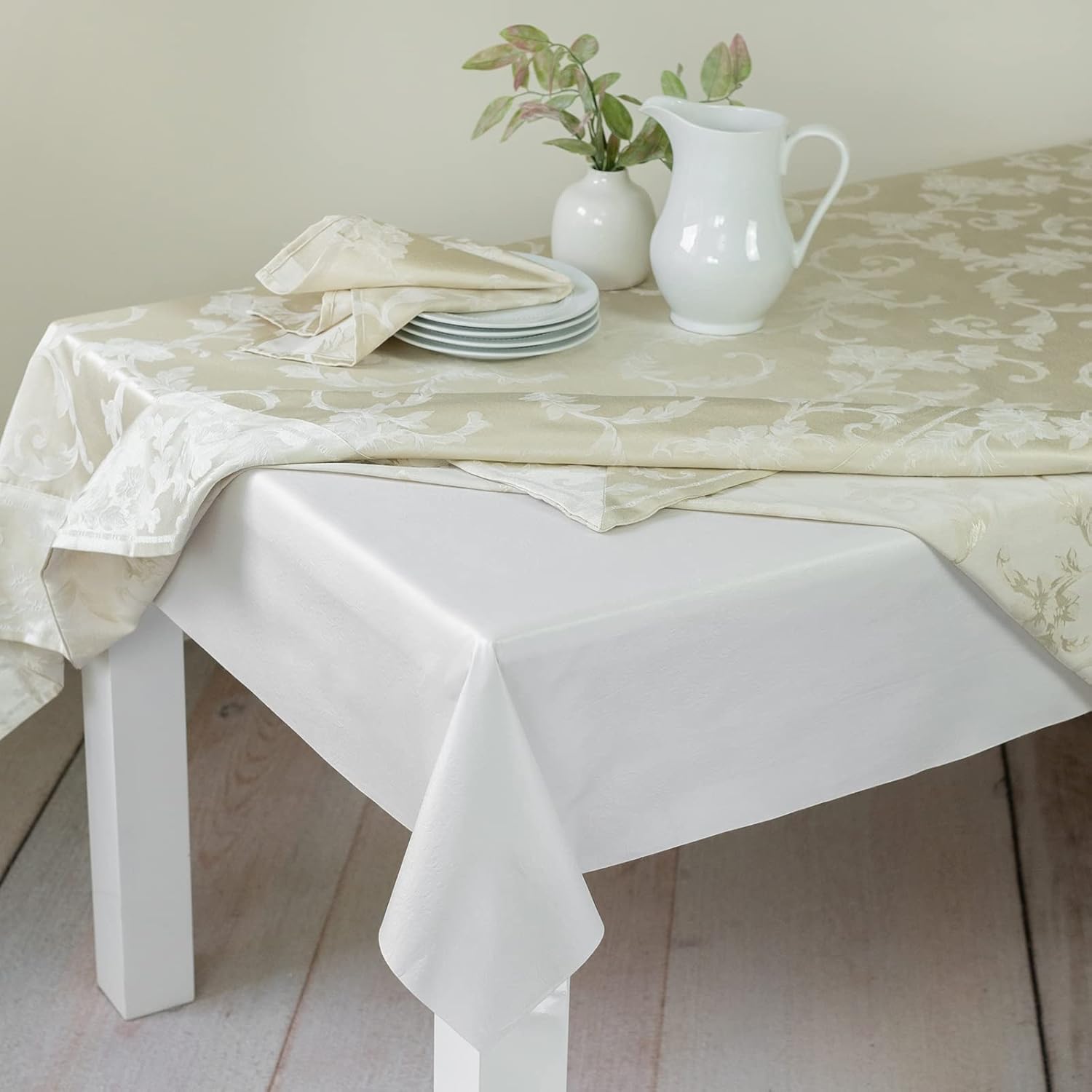 Benson Mills Almohadilla de mesa de vinilo resistente de lujo, protector de mesa de alta calidad, impermeable con respaldo de franela, diseño