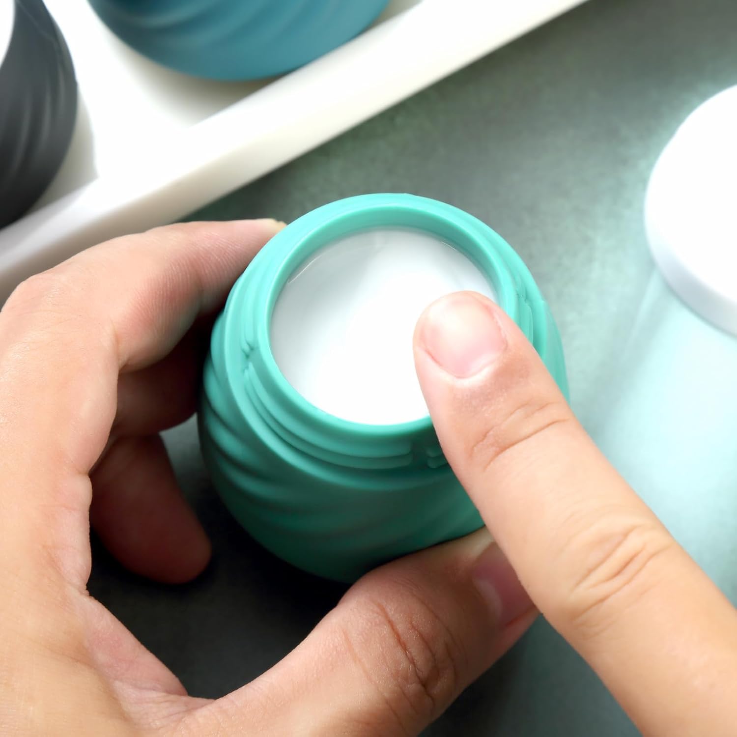 Gemice Recipientes de viaje para artículos de tocador, tarros de crema de silicona aprobados por la TSA recipientes de tamaño de viaje con bolsa