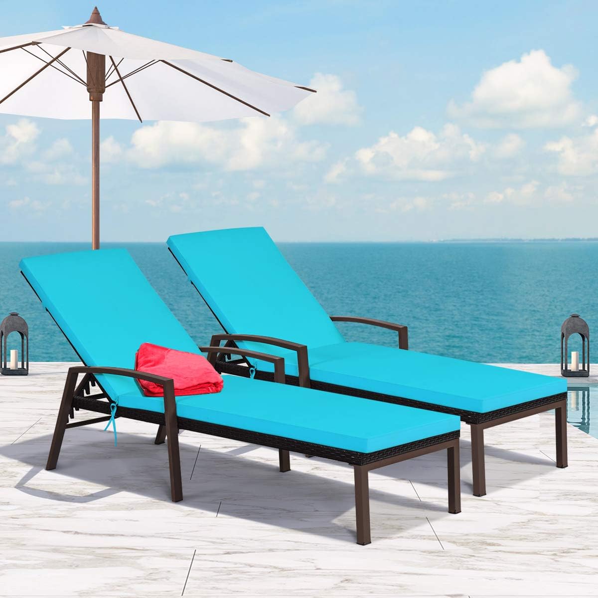 Tangkula Tumbona de ratán para patio, tumbona reclinable para exteriores con cojín y reposabrazos, tumbona de mimbre con respaldo ajustable para