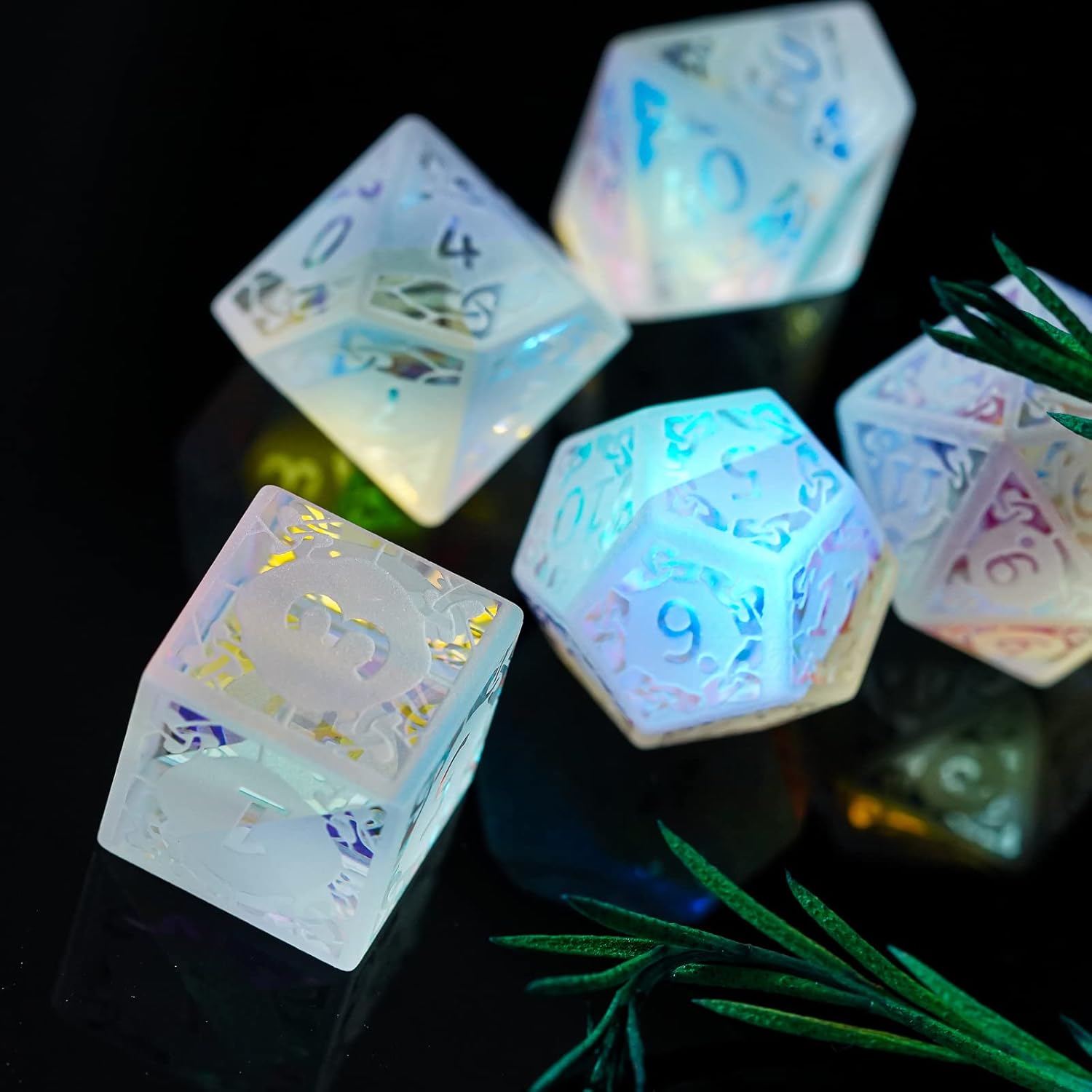 UDIXI Juego de dados DND de vidrio prisma, 7 piezas de dados de vidrio esmerilado D y D para juegos de mesa de Calabozos y Dragones D&D (vidrio de