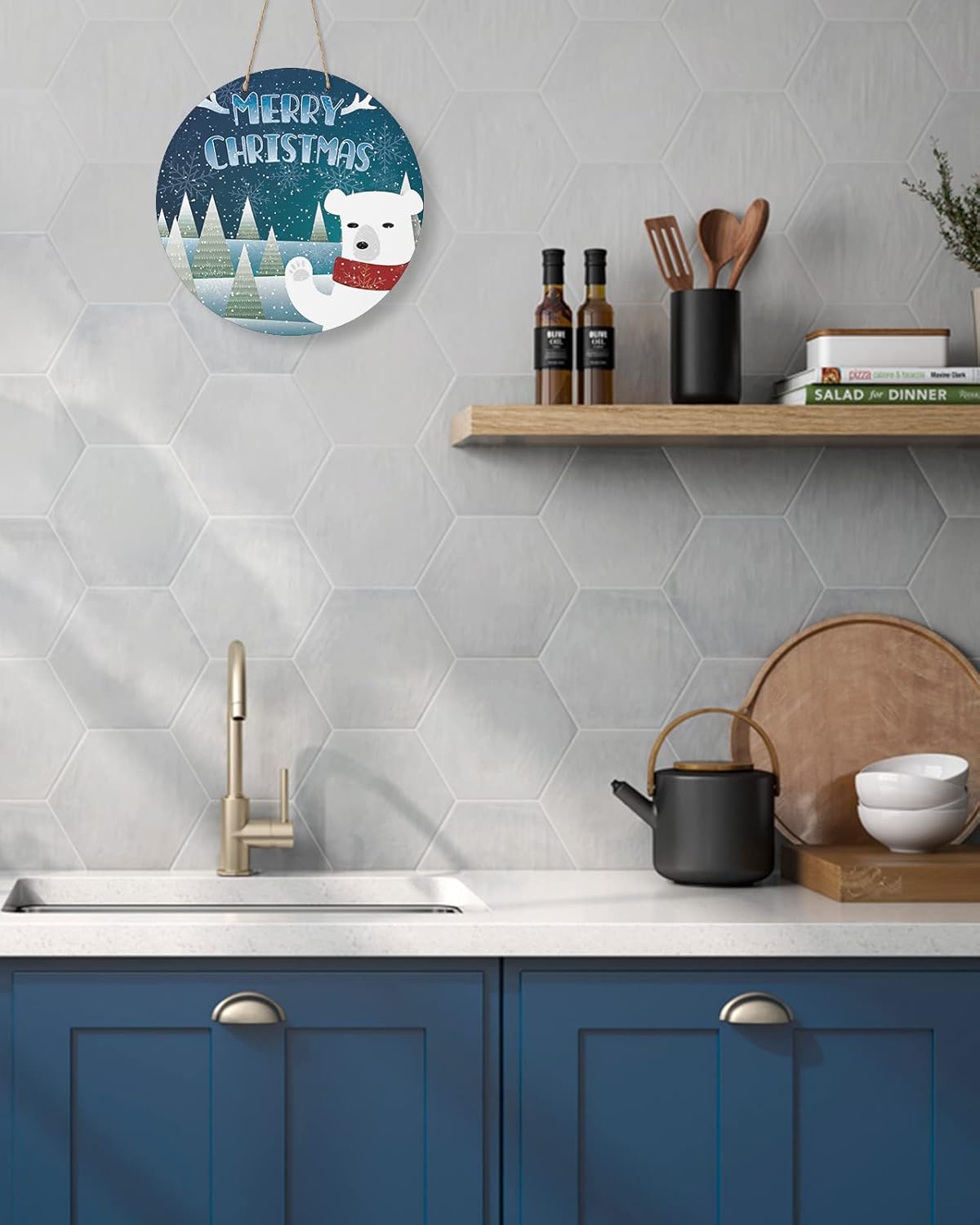 Letrero de bienvenida para puerta delantera, porche, frontones de pared, cuernos de Navidad, oso polar, corona de 10 pulgadas, letrero redondo de