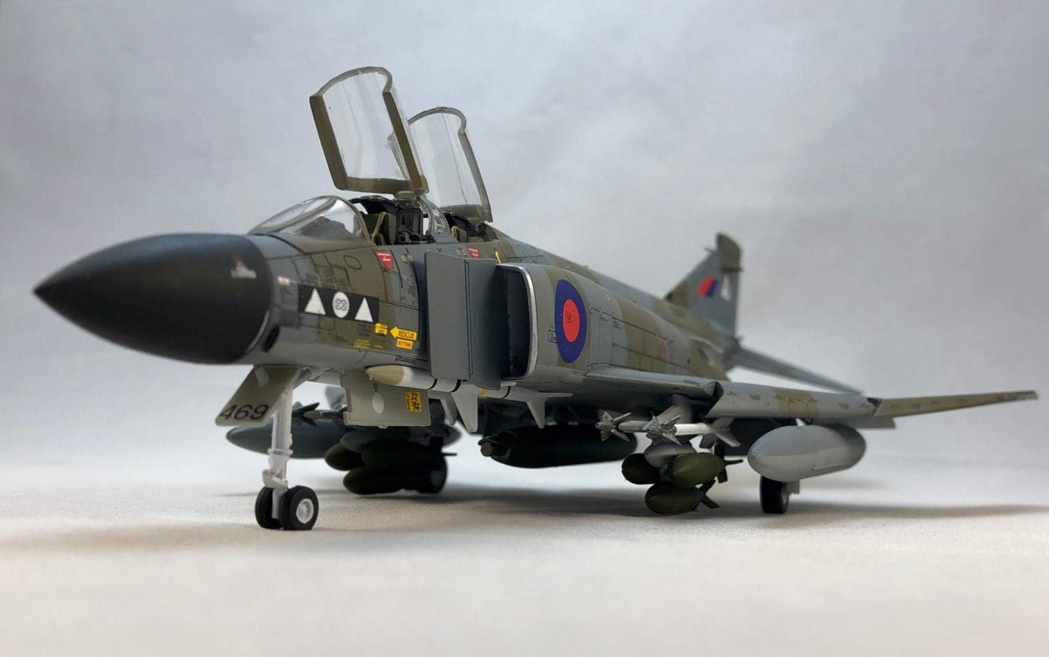Airfix Mcdonnell Douglas Phantom FGR.2 172 – Kit de modelo de plástico para aviones militares A06017, pequeño