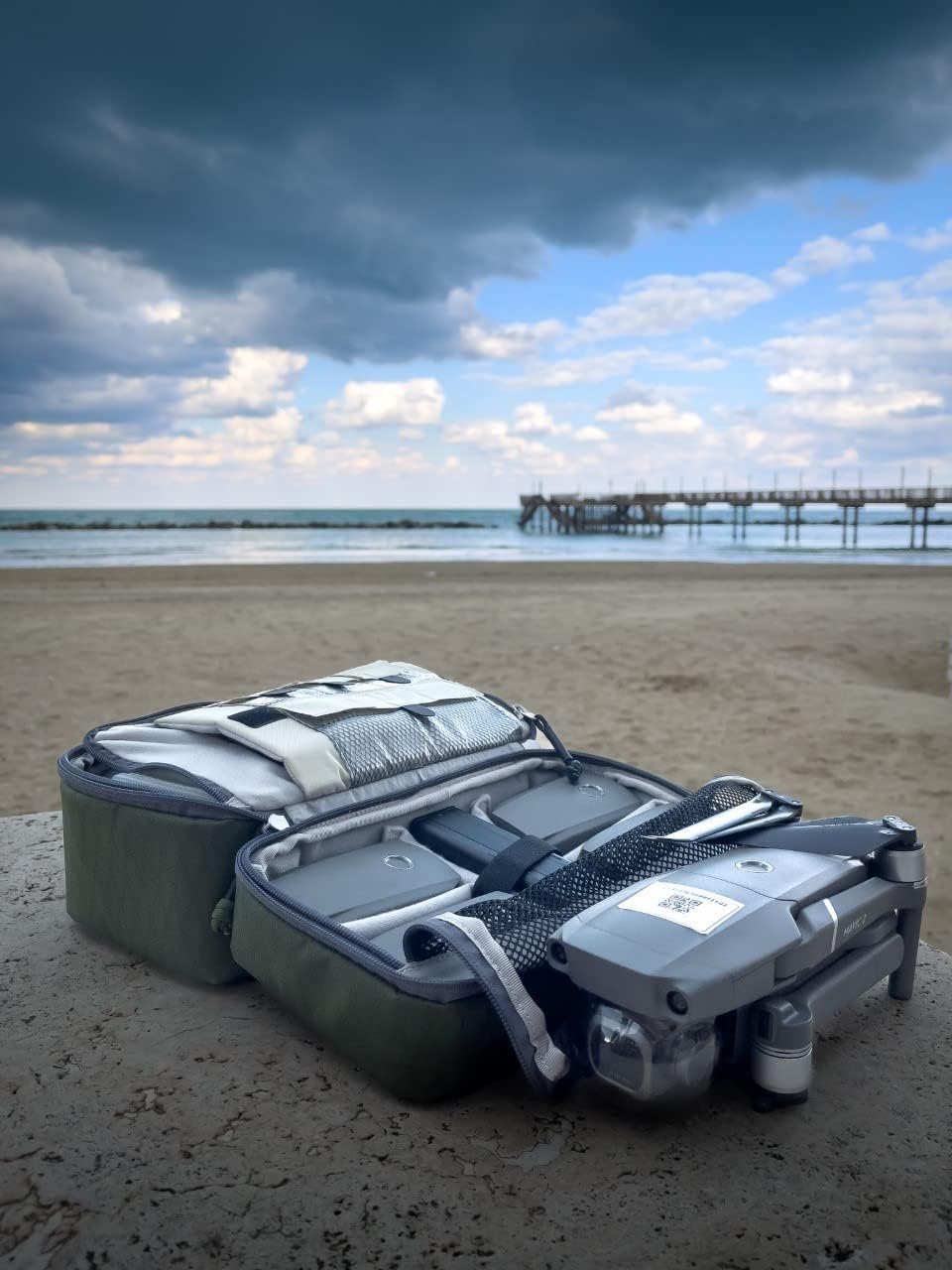 f-stop Funda acolchada grande para drones, protección de transporte resistente a la intemperie para drones compactos DJI Air, Mavic, Mini, Autel EVO