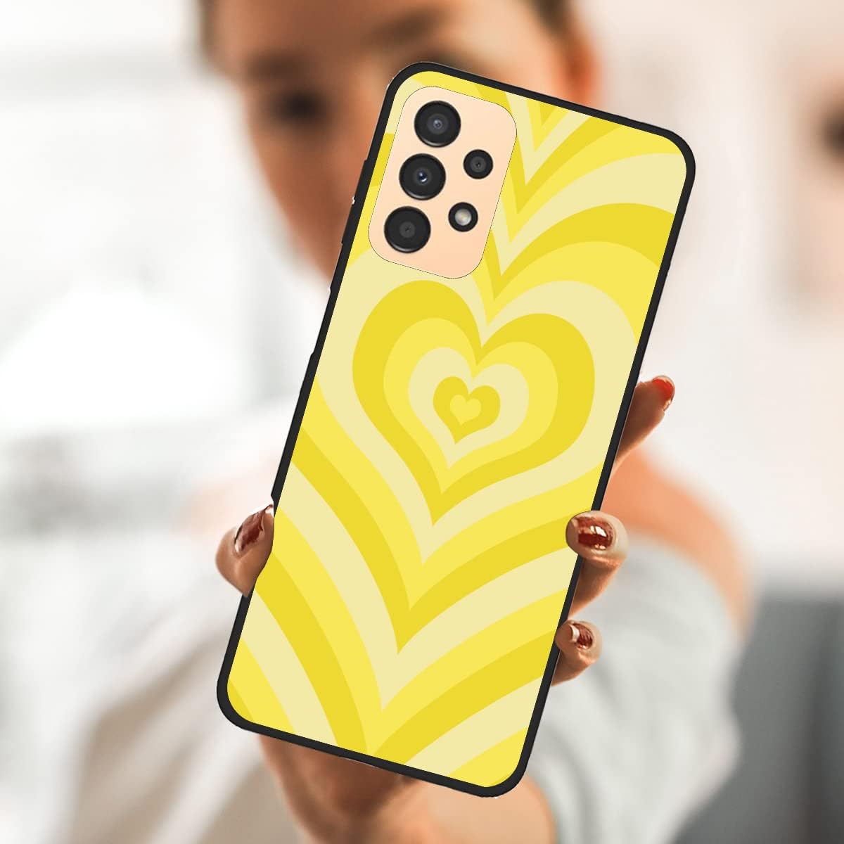 Compatible con Samsung Galaxy A13 (4G), centro de túnel de corazón amarillo, diseño de remolino de amor, lindo patrón a prueba de golpes,