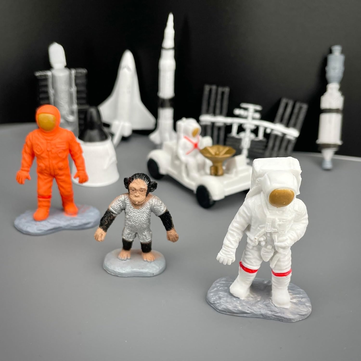 Safari Ltd. Space Bulk Bag – Juego de juguetes de exploración espacial – Colección de 48 piezas para niños, niñas y niños a partir de 3 años