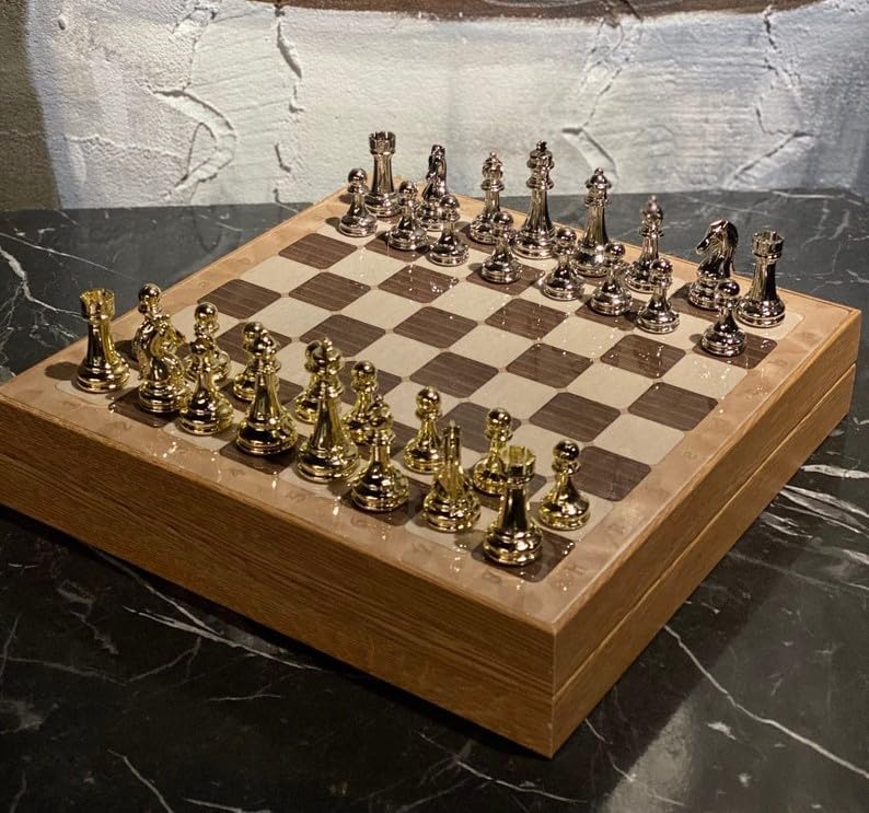 Juego de ajedrez de lujo para adultos, piezas de ajedrez de metal con peso de metal, tablero de ajedrez de madera personalizado con almacenamiento