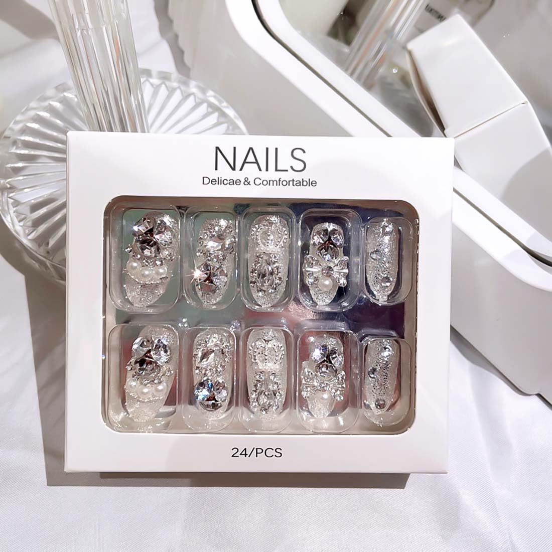 Uñas postizas a presión de almendra, ovaladas, medianas, uñas postizas acrílicas con diamantes de imitación 3D, diseños de lazo con purpurina en