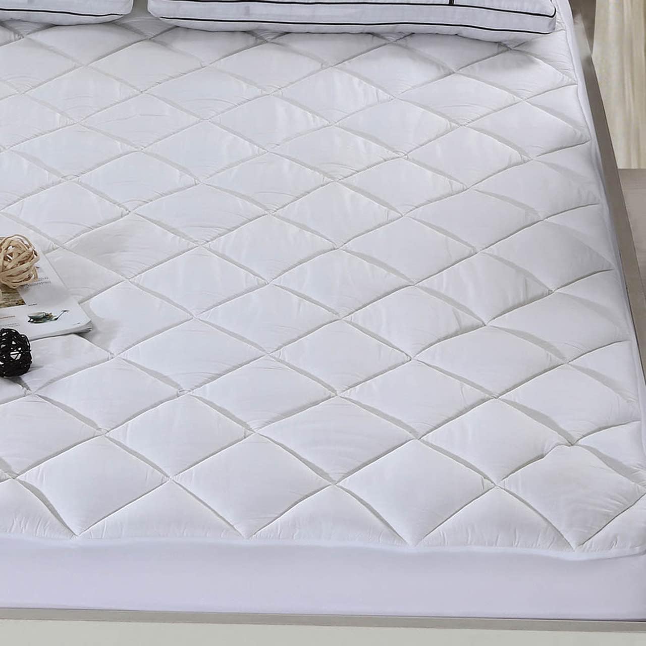 Royal Hotel Bedding Funda de colchón acolchada de bambú, tamaño matrimonial, hipoalergénica, alternativa al plumón, funda de bambú de 300 hilos, con