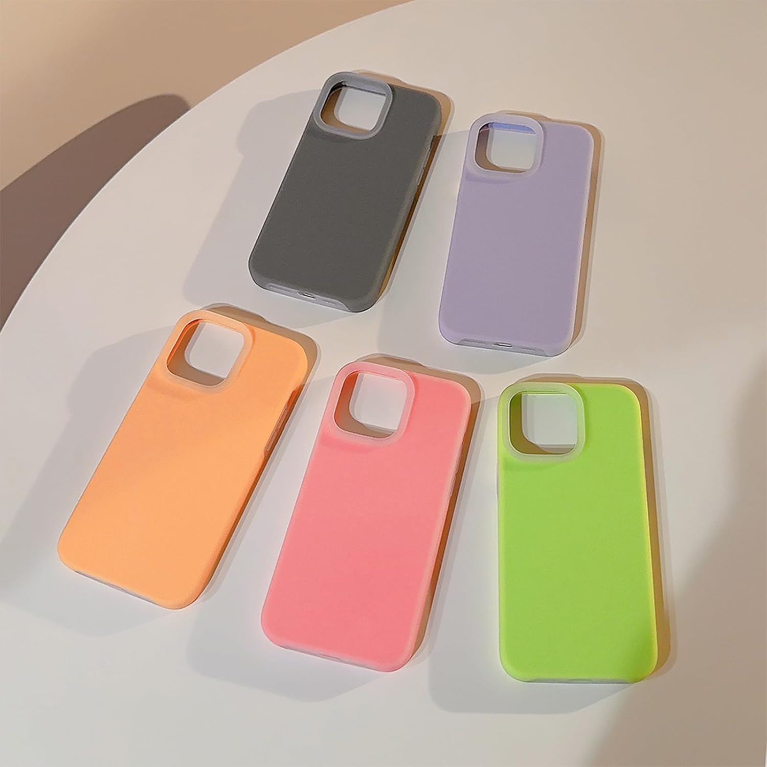 Ownest Funda compatible con iPhone 1212 Pro, diseño de silicona líquida de color gelatina, para mujeres y niñas, a la moda, delgada, suave y