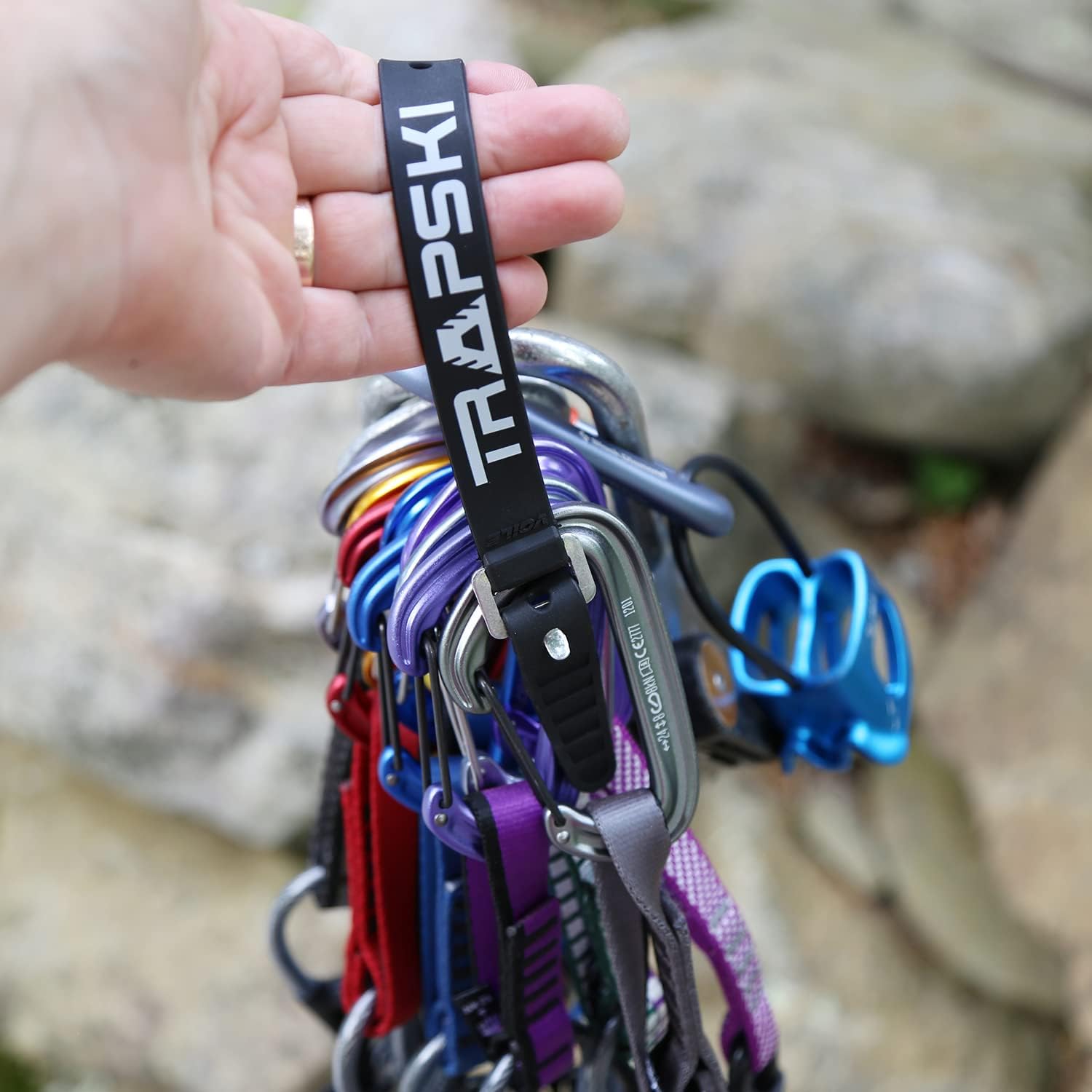 TRAPSKI Protectores de gasa con ajuste de fricción para correas de 34 pulgadas de ancho  No incluye correas  Multiuso para correas en esquís,
