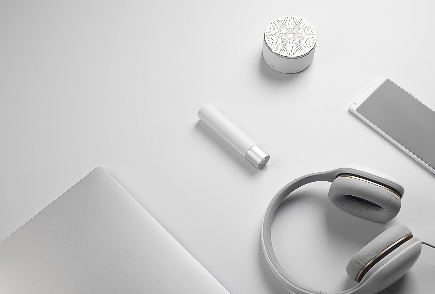 ZMI LPB01ZM – Cargador portátil de linterna, cargador de lápiz labial, batería de 3350 mAh, batería ultraligera y de bolsillo (cable de