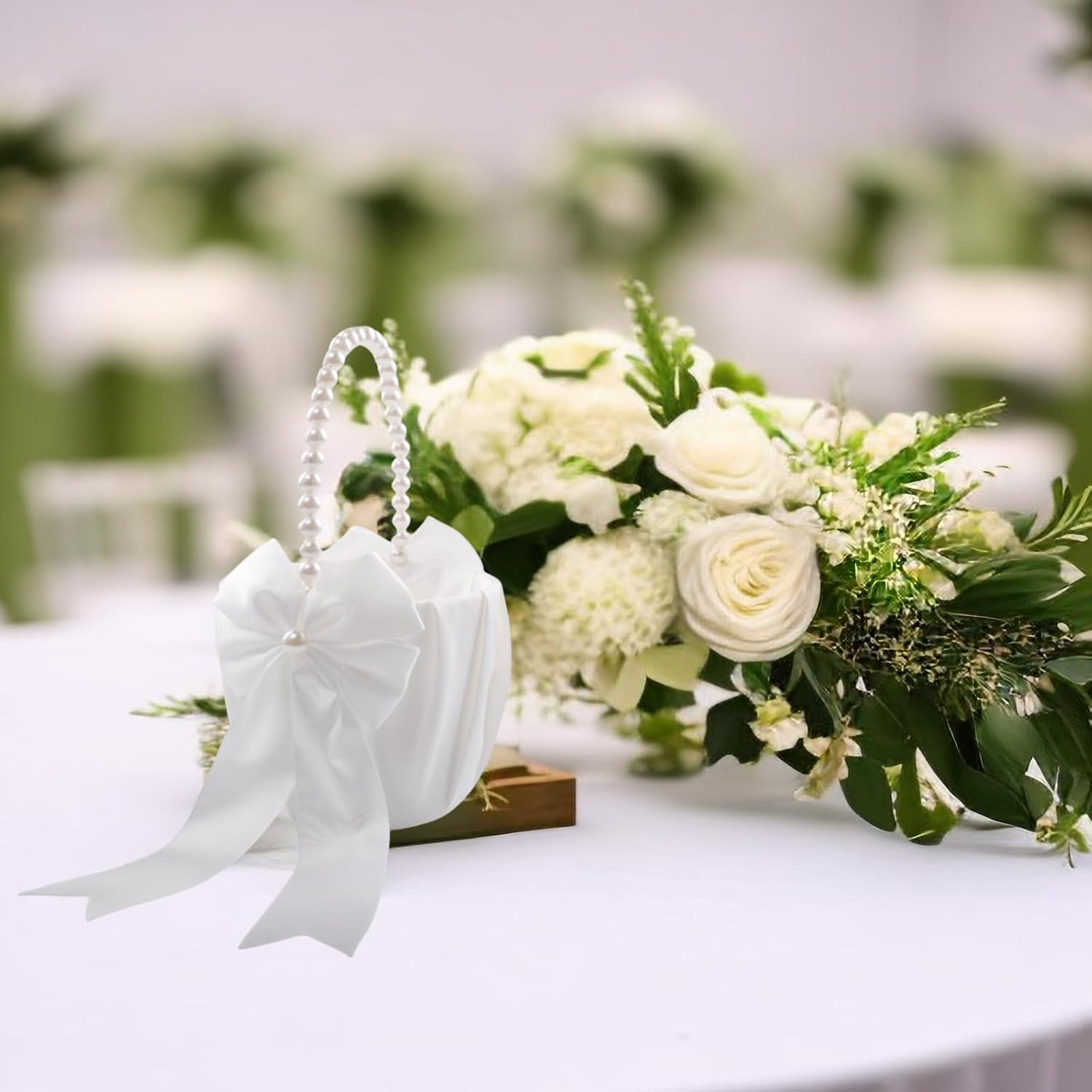 Cesta de niña de las flores para boda con mango de perlas (marfil – lazo)