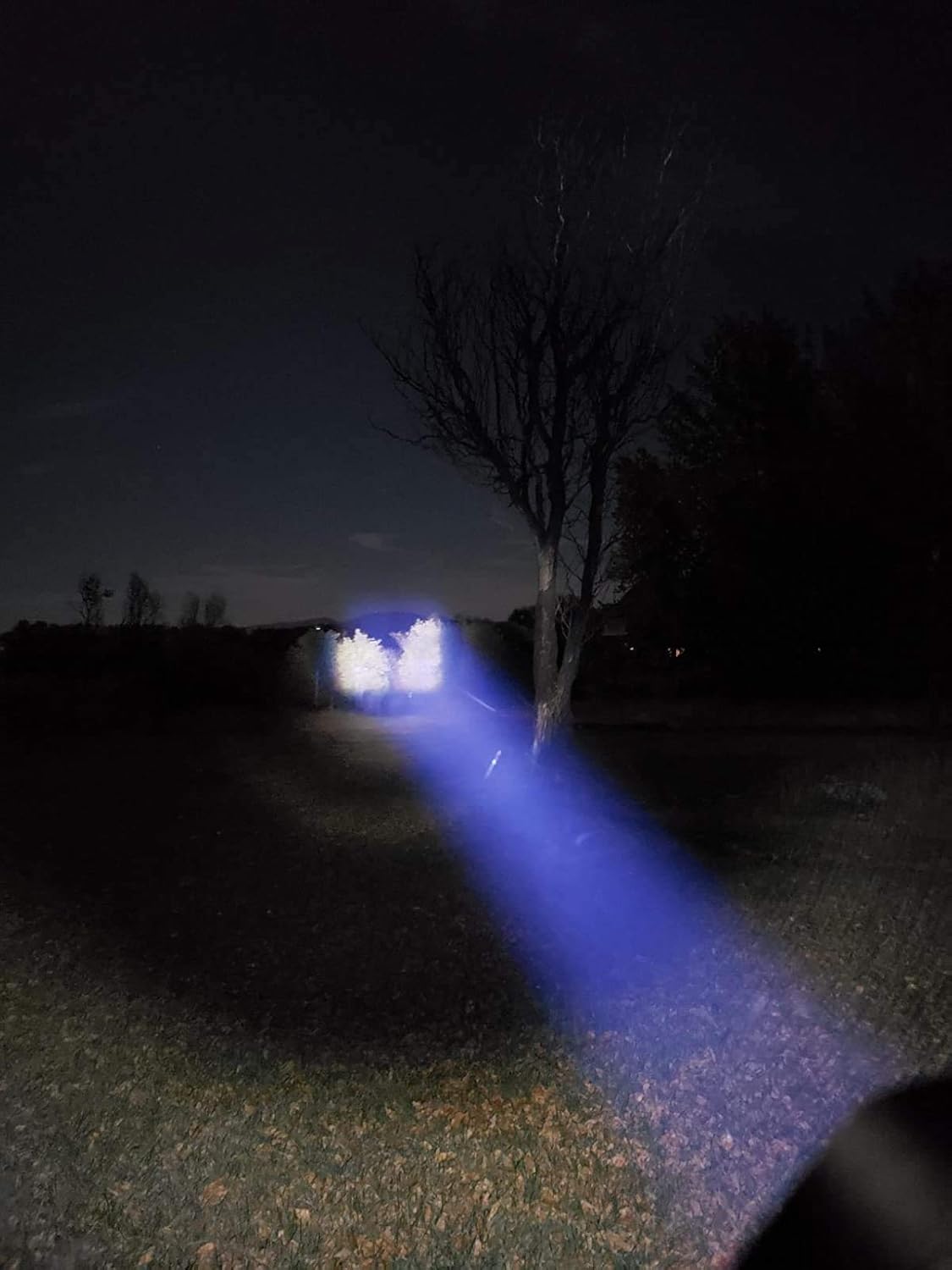 XLENTGEN Linternas LED recargables de alto lúmenes 200000, XHP70 potentes linternas tácticas con baterías Zoomable 5 modos de visualización de