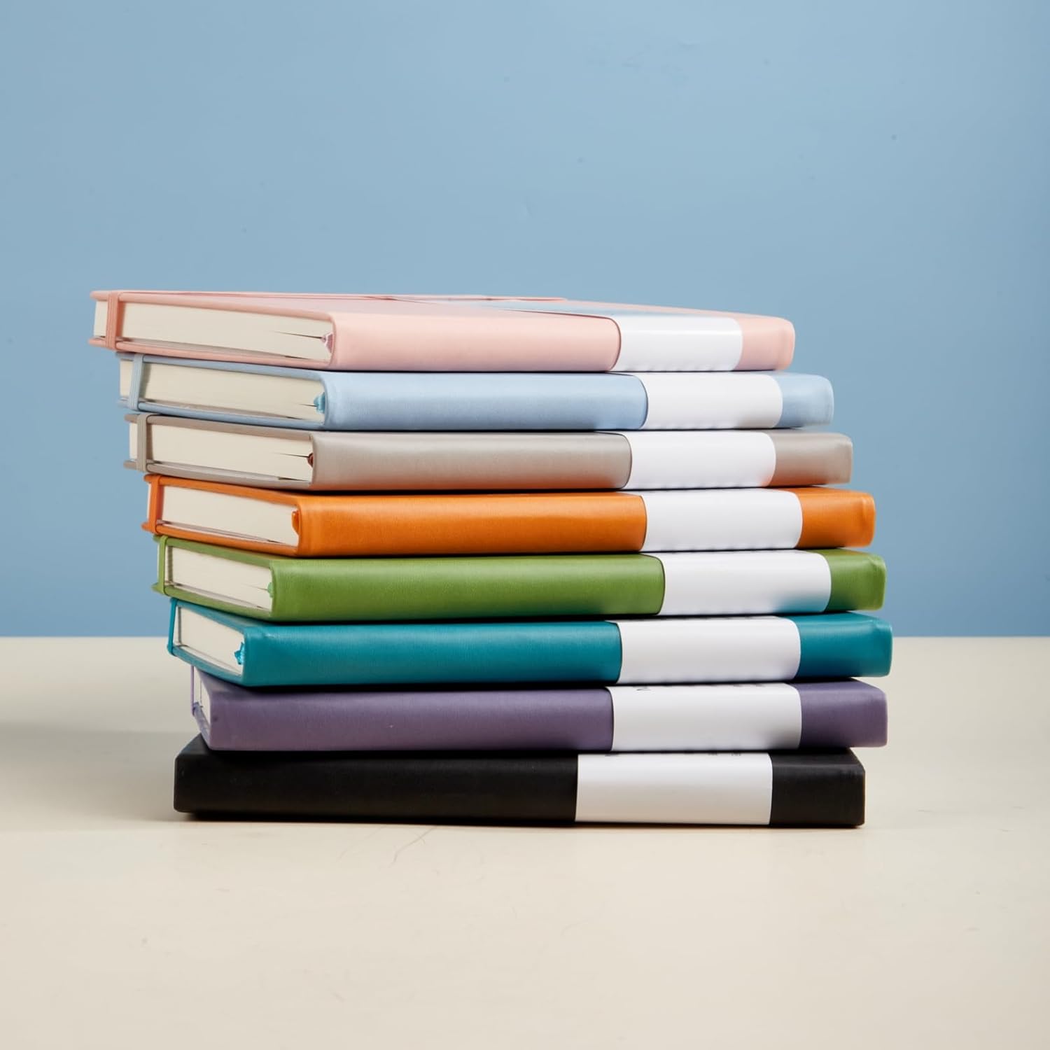 Beinushor Cuaderno punteado A5, diario de tapa dura con papel grueso de 3.53 ozm, 192 páginas, bolsillo interior, bandas elásticas, cubierta de piel
