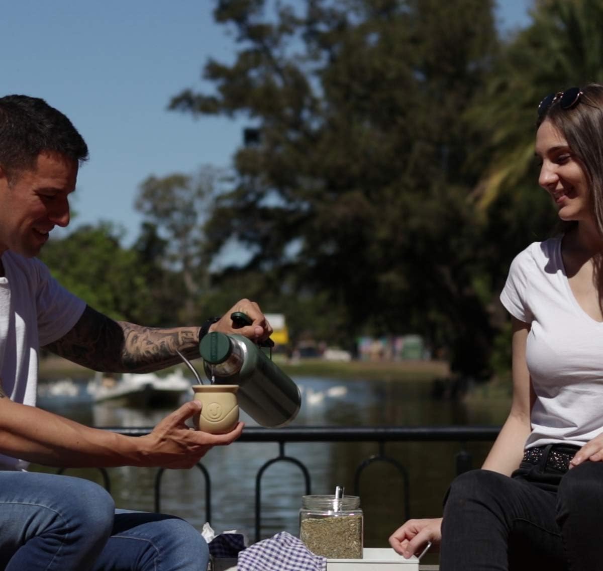GAUCHO-MARKET Urban Yerba Mate – Juego de tazas de calabaza con sistema único de extracción de yerba autolimpiante. Fabricado en Argentina. Diseño