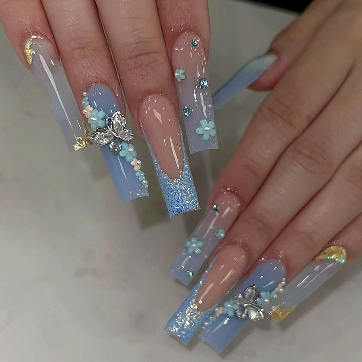 Uñas postizas de punta francesa, largas, cuadradas, a presión, mariposa con diamantes de imitación y flores, diseño de brillantina, uñas postizas