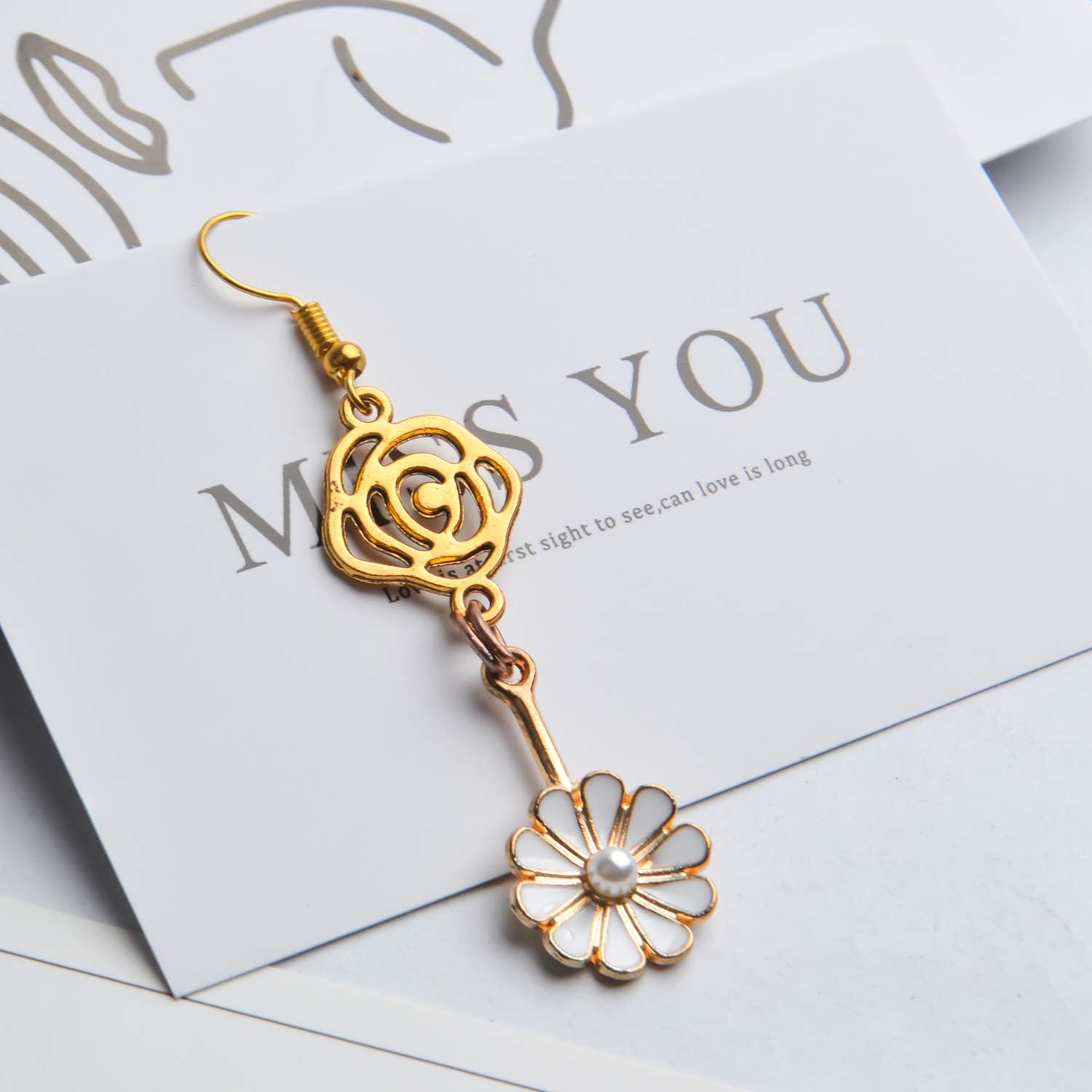 60 piezas de suministros de manualidades con forma de corazón y flores, dijes de eslabones con 2 agujeros para pulseras y joyería, 6 estilos, Plata,