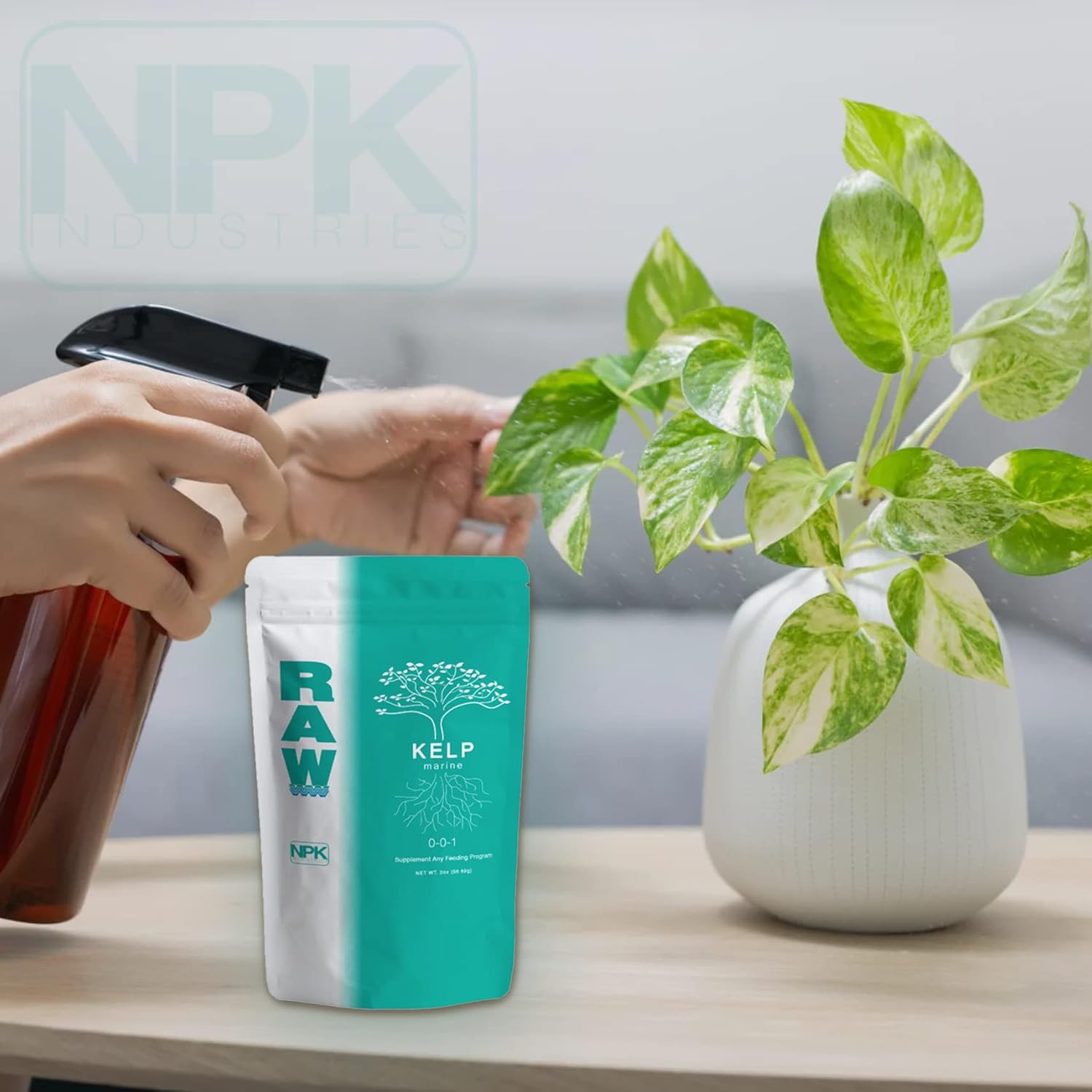 RAW Kelp 8oz  Bioestimulante que es rico en hormonas vegetales orgánicas para un mayor crecimiento, uso hidropónico en interiores, exteriores