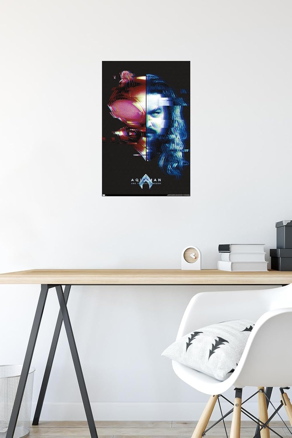 Trends International DC Comics Movie Aquaman y el Reino Perdido – Póster de pared Faceoff, 14.72 x 22.37 pulgadas, versión premium sin marco