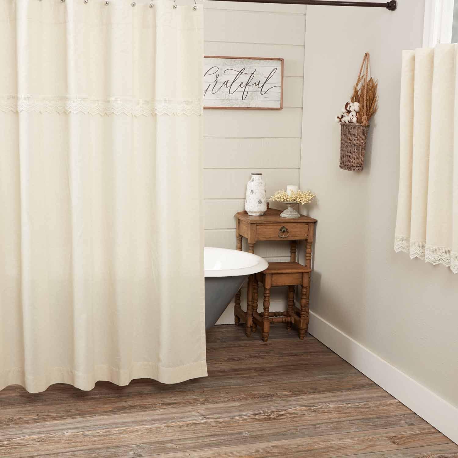 Piper Classics Cortina de ducha de lino y encaje, 72 x 72 pulgadas, decoración de baño color crema natural con ribete de encaje de ganchillo y