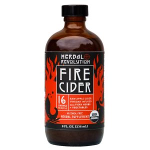 Fire Cider una mezcla tónica picante cálida de verduras y hierbas infundidas en vinagre de sidra de manzana crudo orgánico  By Herbal Revolution Fire Cider una mezcla tónica picante cálida de verduras y hierbas infundidas en vinagre de sidra de manzana crudo orgánico  By Herbal Revolution