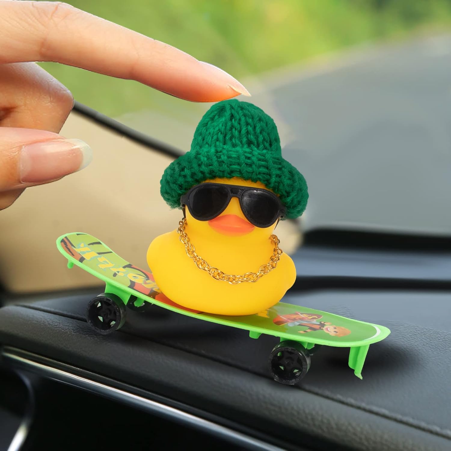 wonuu Adorno de pato de goma para tablero de automóvil, decoración para tablero de automóvil, accesorios de decoración con mini sombrero, collar,