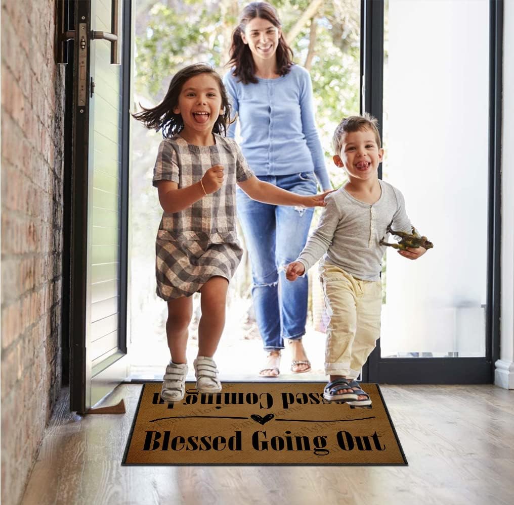 ZUYOENCO Tapete para puerta delantera, para entrada interior, con texto en inglés “Blessed Coming in Blessed Going Out”, alfombra de entrada