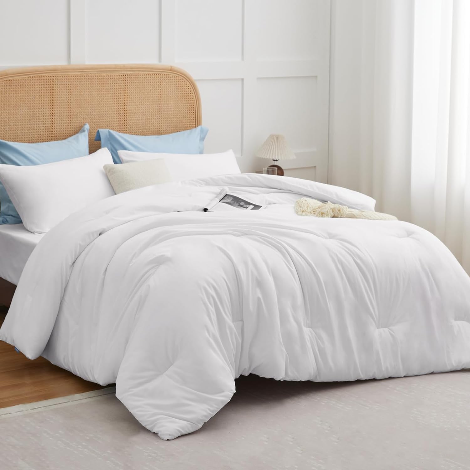 CozyLux Juego de edredón blanco tamaño King, juego de ropa de cama de 3 piezas, transpirable, acolchado, bohemio, edredón de microfibra suave y