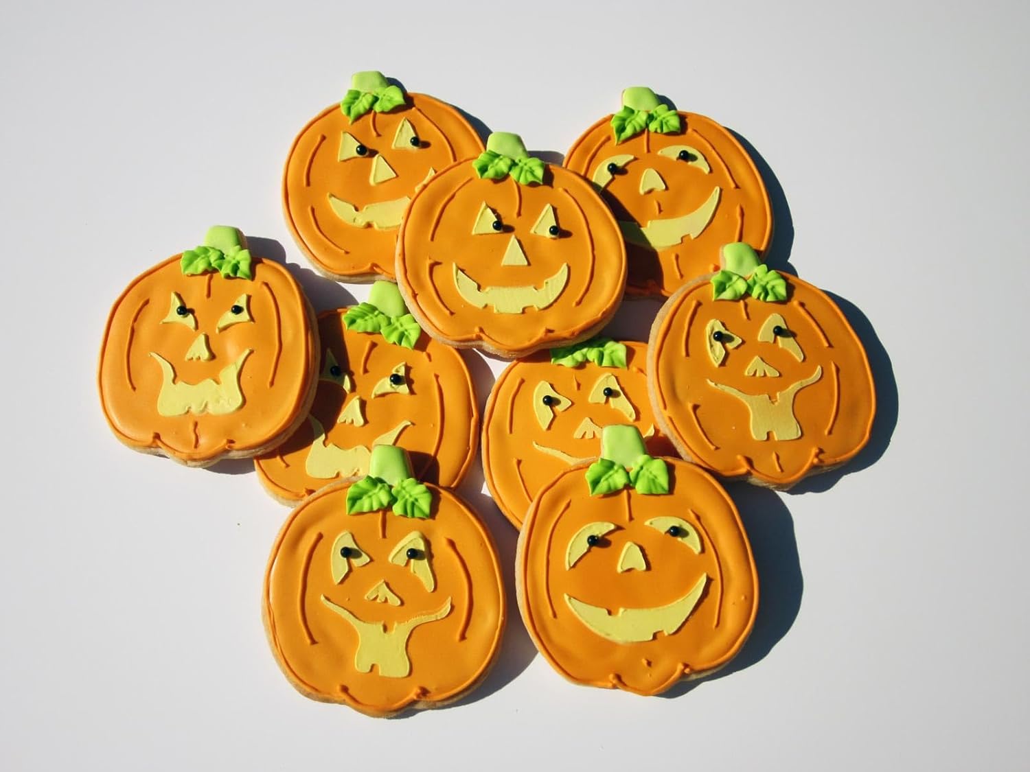 Designer Stencils 742 mini plantillas de galletas Jack-o-Lantern Faces, Beigesemitransparentes