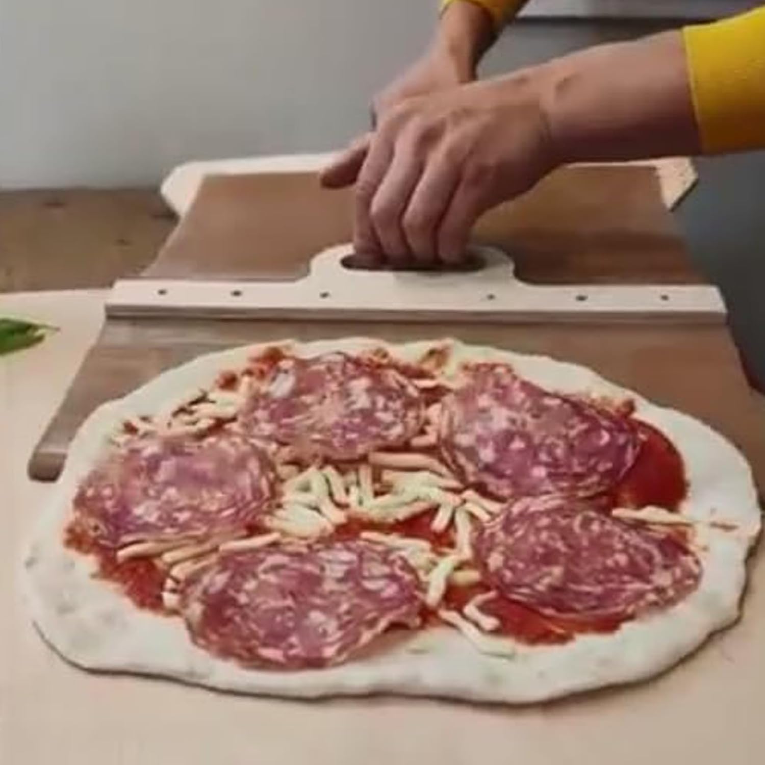CCIJESW Pela deslizante de pizza, 20.6 x 13.7 pulgadas, herramienta deslizante de pizza con mango para transferir la corteza de pizza, accesorios de