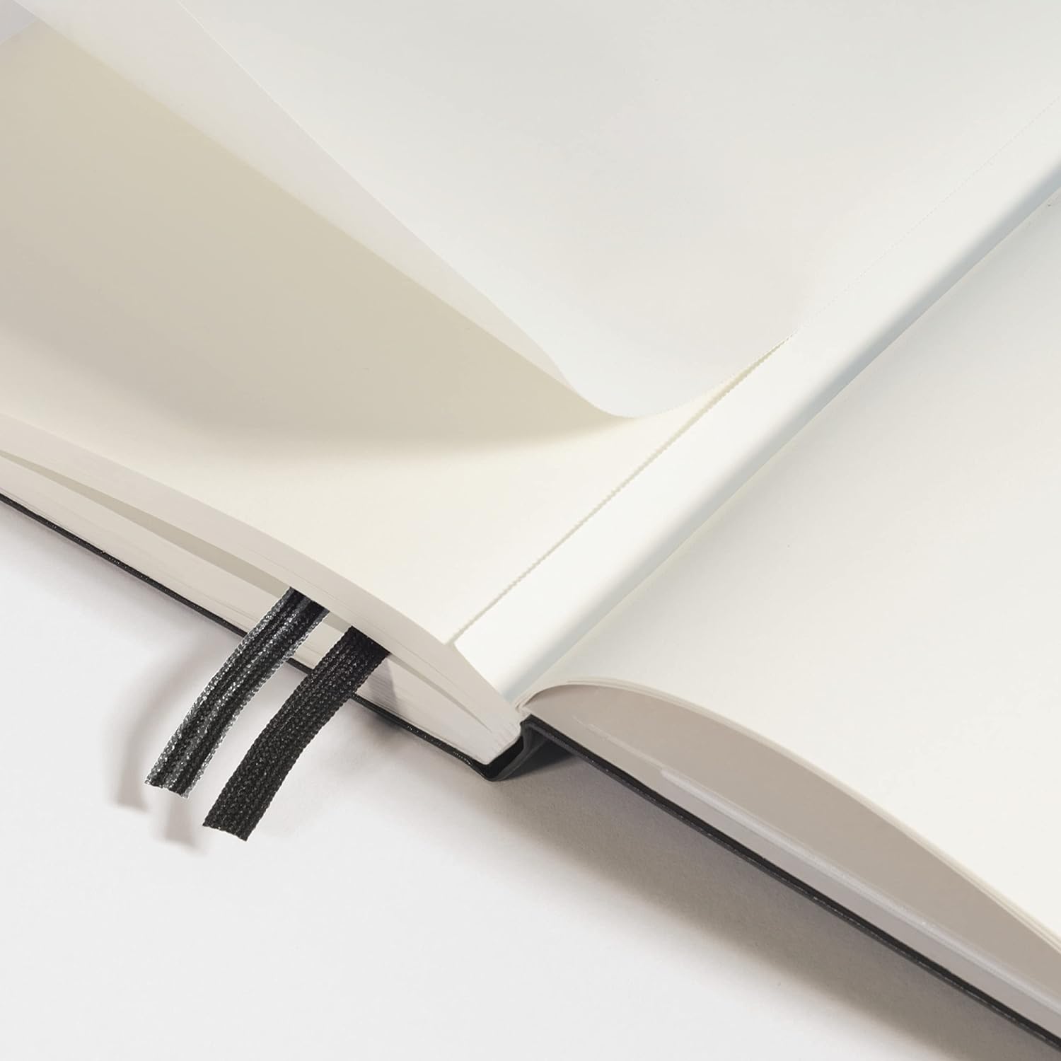 LEUCHTTURM1917 – Cuaderno de tapa dura de bolsillo A6-187 numeradas para escribir y escribir diario (azul marino, punteado)