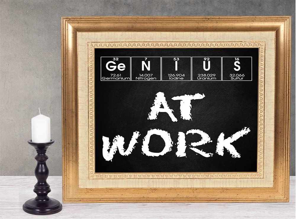 Genius At Work – Póster científico divertido sin marco, 14 x 11 pulgadas, arte químico, ideal para laboratorio de ciencias, dormitorio de