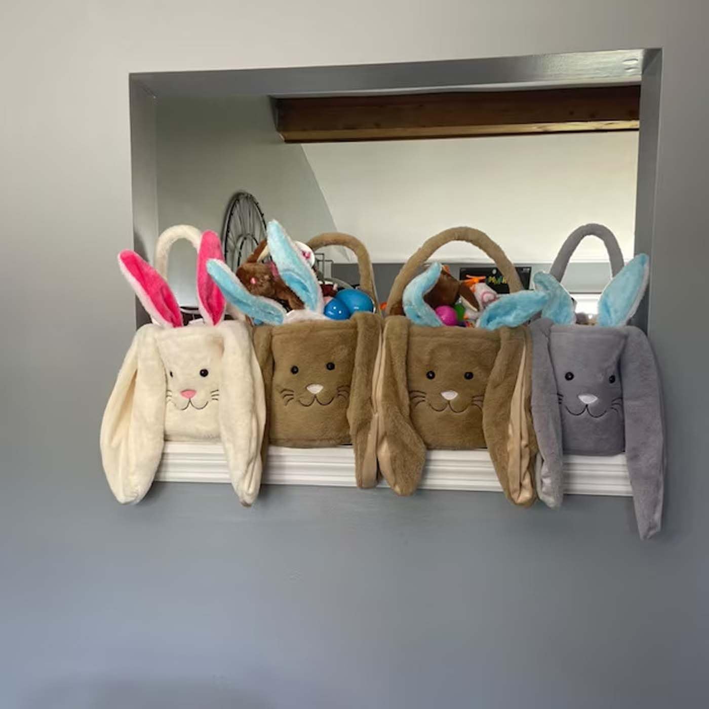 Cestas de Pascua personalizadas, cubos de conejo de Pascua con nombre personalizado, cesta de orejas de conejo de Pascua de felpa para niños y