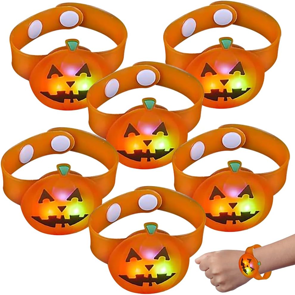 ArtCreativity Pulseras de Halloween iluminadas, juego de 6, pulseras de Jack o Lantern para niños con 3 modos de iluminación, accesorios de disfraz