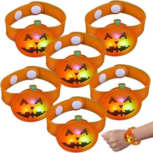 ArtCreativity Pulseras de Halloween iluminadas, juego de 6, pulseras de Jack o Lantern para niños con 3 modos de iluminación, accesorios de disfraz ArtCreativity Pulseras de Halloween iluminadas, juego de 6, pulseras de Jack o Lantern para niños con 3 modos de iluminación, accesorios de disfraz
